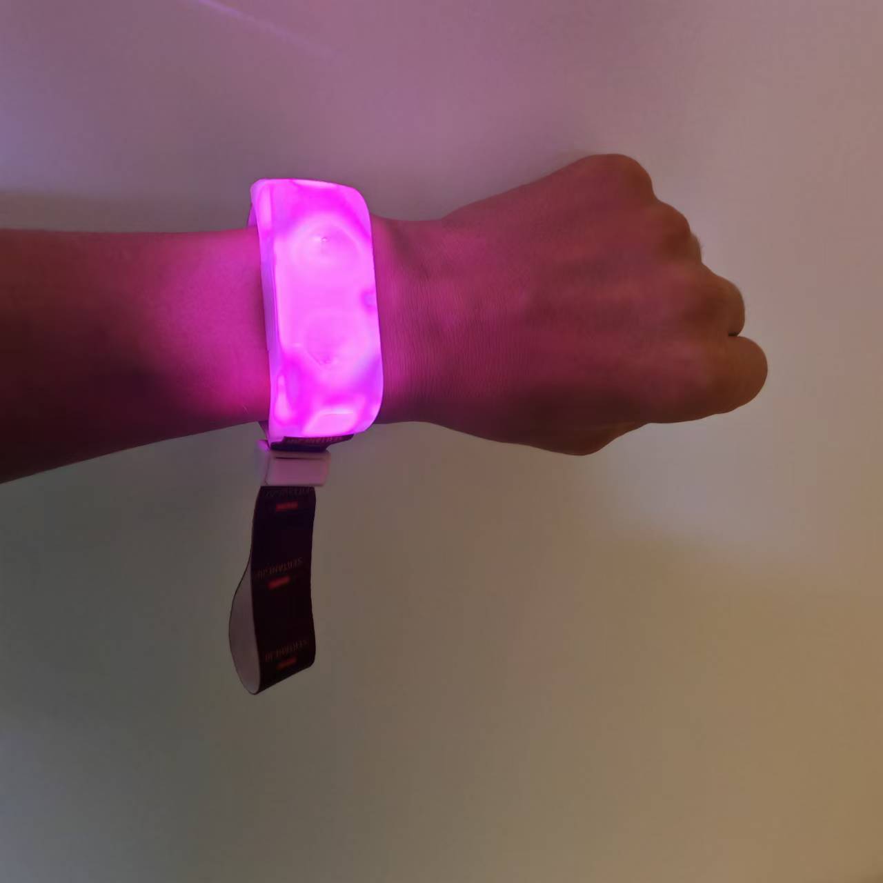 led-bracelet-3.jpg